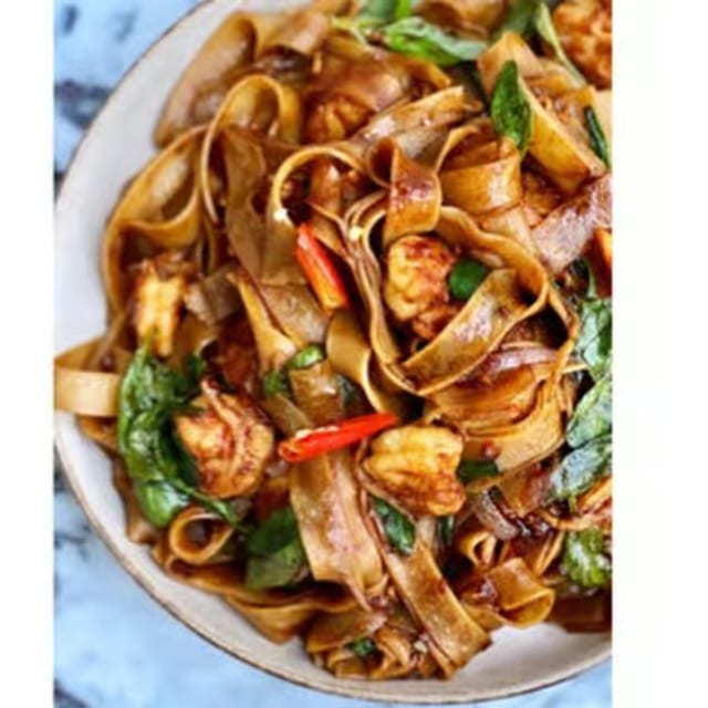 Pad-Kee-Mow Stir-Fried Noodle.