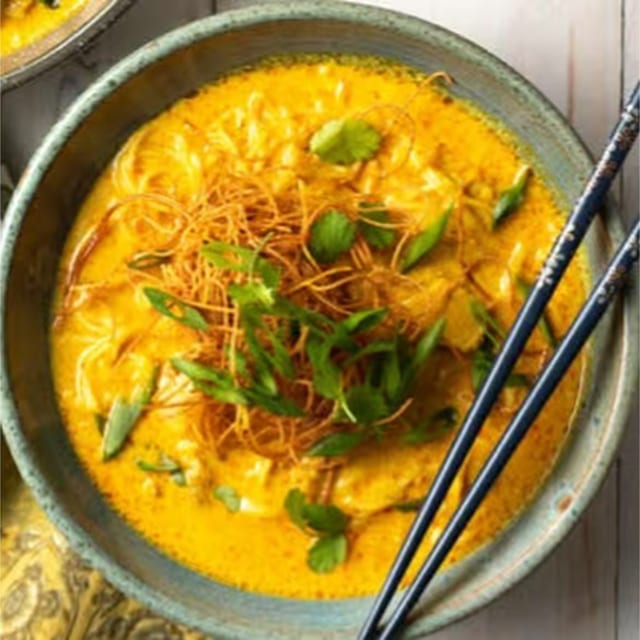 Kao Sol Noodle Curry.